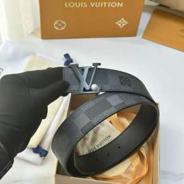 Picture of Louis Vuitton Belts _SKUfw236874067fw